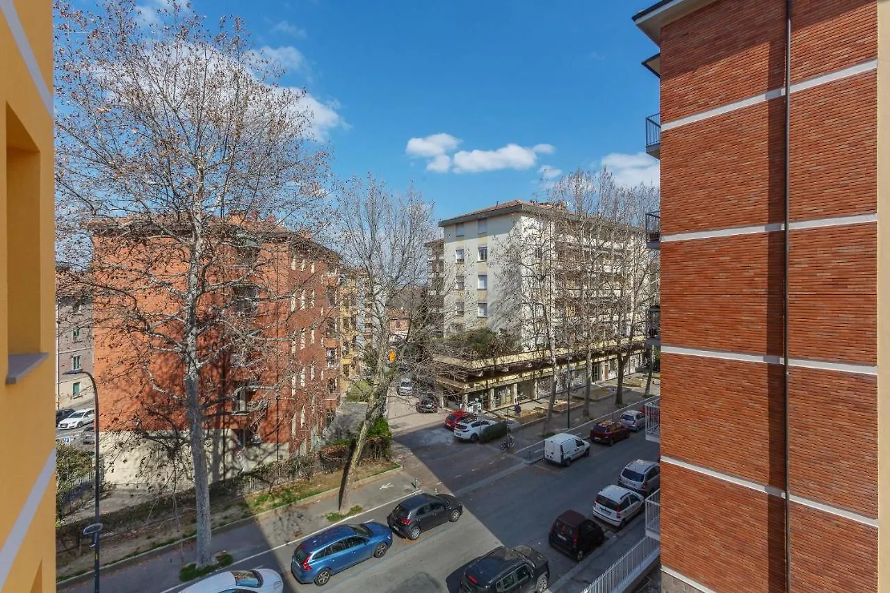 A 500 Mt Dalla Certosa Apartment Bologna Italy