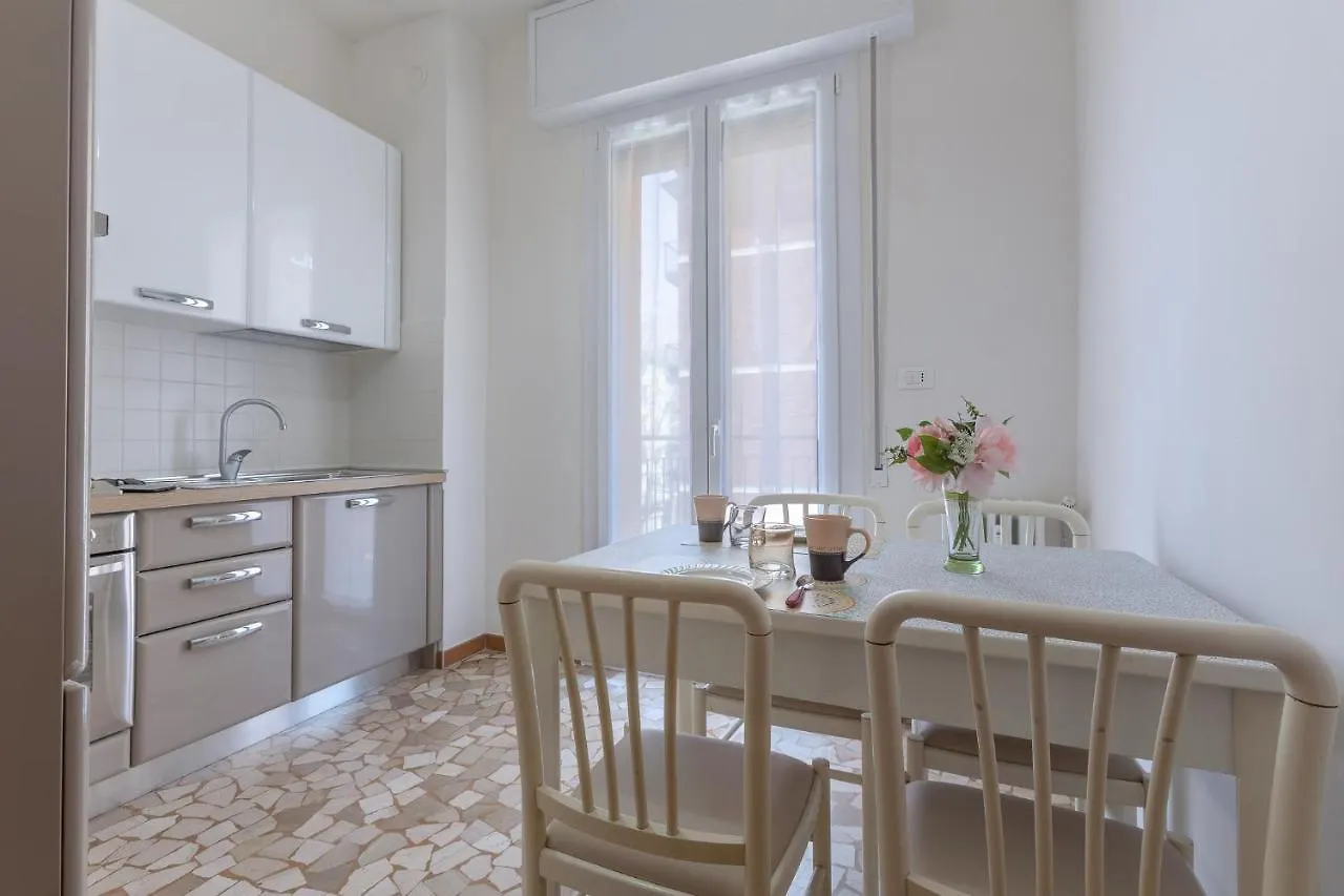a 500 mt dalla Certosa Apartment Bologna Italia